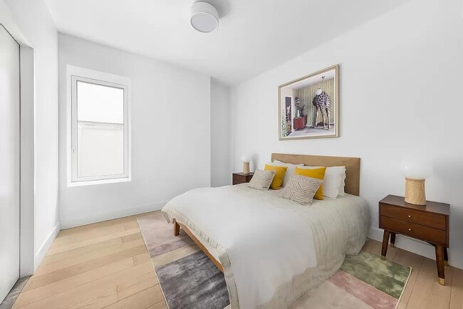 Building Photo - 208 Delancey St
