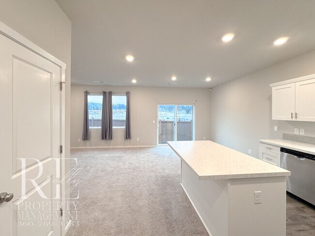 Building Photo - Light-Filled Newer Bremerton Home with Loft, Fenced Yard & 2-Car Garage