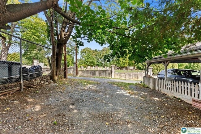 Building Photo - 821 Jackson St