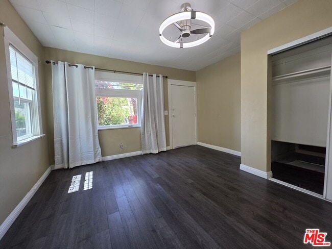 Building Photo - 367 N Avenue 52