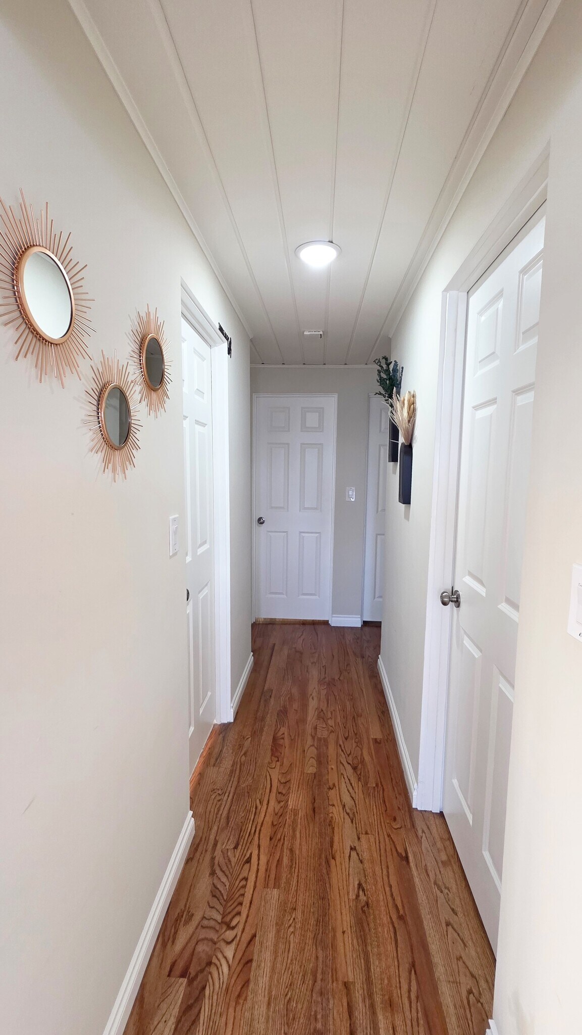 Building Photo - 1588 Alki Ave SW