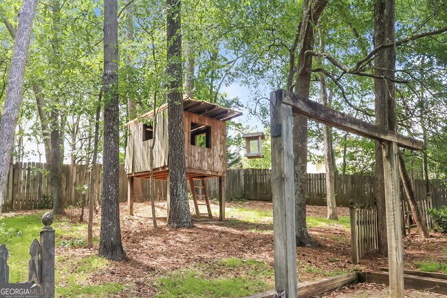 Building Photo - 2885 Summit View Ct