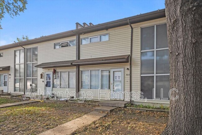 Primary Photo - 914 N 70th St