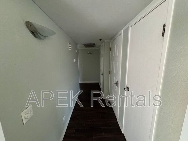 Building Photo - 43376 Cook St