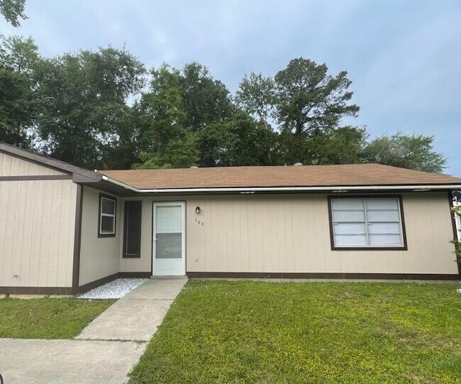 Building Photo - 166 Cherokee Cir