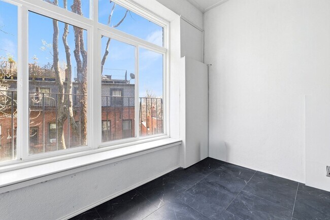 Building Photo - 298 Columbus Ave
