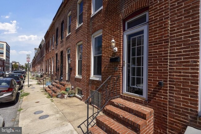 Building Photo - 1745 Clarkson St