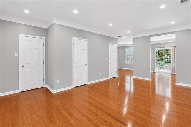 Building Photo - 559 Windstone Trail