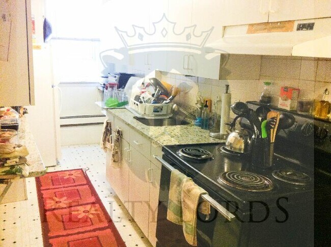 Building Photo - 175 Winthrop Rd