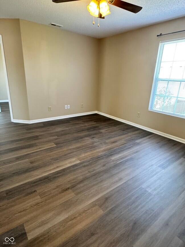 Building Photo - 10797 Miller Dr
