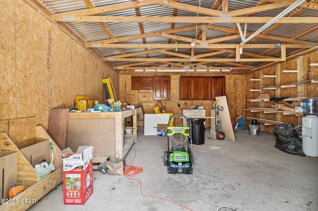 Building Photo - 206 N Arnold Rd