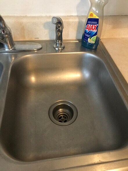 Building Photo - 2223 Murray Hill Rd