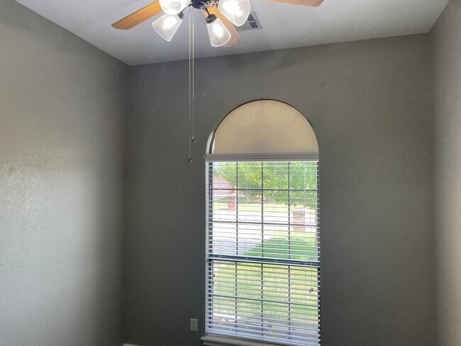 Building Photo - Water front 3 bedroom, 2 bath with a 2 car...