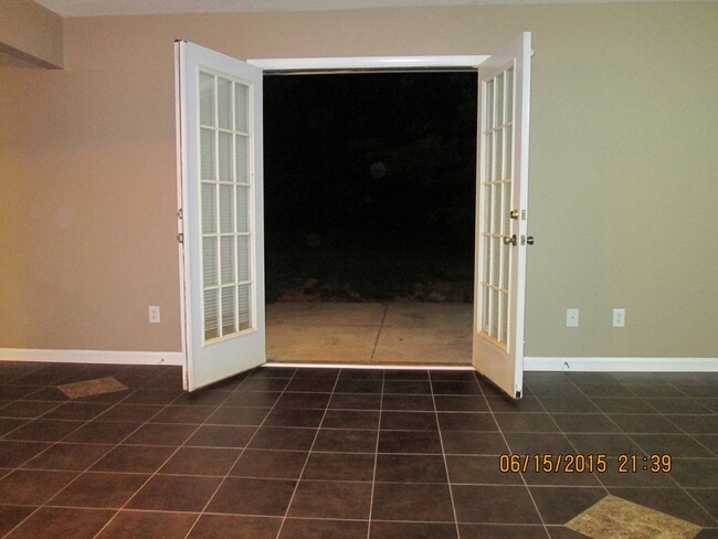 Building Photo - 6237A Dorsett Shoals