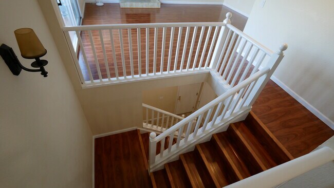 Building Photo - 318 Barbara Ln