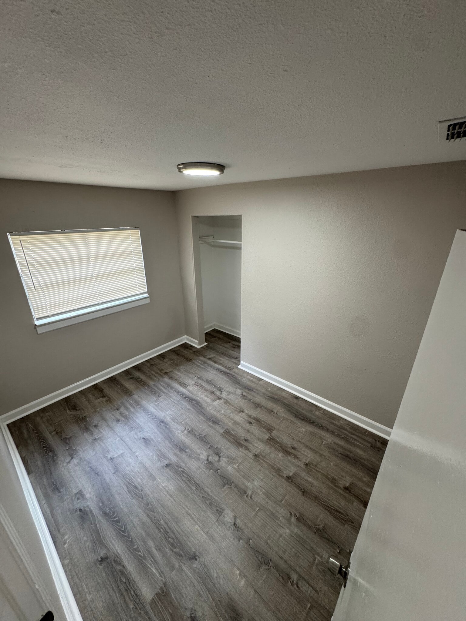 Building Photo - 4226 N Sandalwood Cir