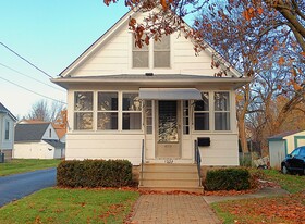 Building Photo - 1224 Dean St