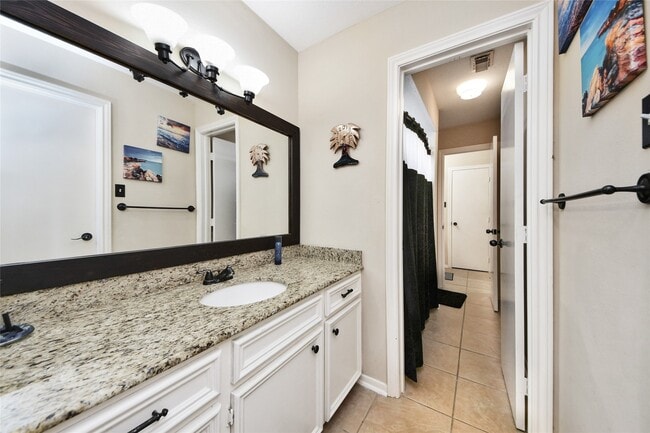 Building Photo - 12307 Lusterleaf Dr