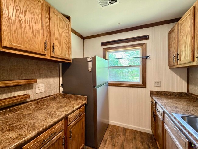 Building Photo - 111 Marilyn Dr