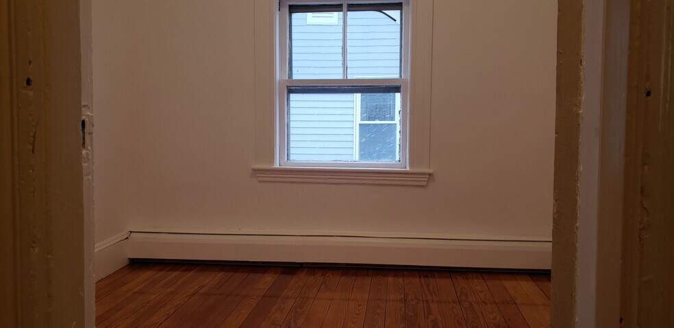 Building Photo - 17 Princeton St