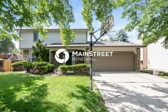 Building Photo - 4 Bedroom Pet-Friendly Home in Aurora, CO with Main Street Renewal