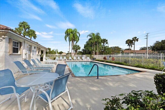 Building Photo - 4546 NW 7th Pl