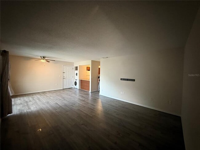 Building Photo - 647 Haven Pl