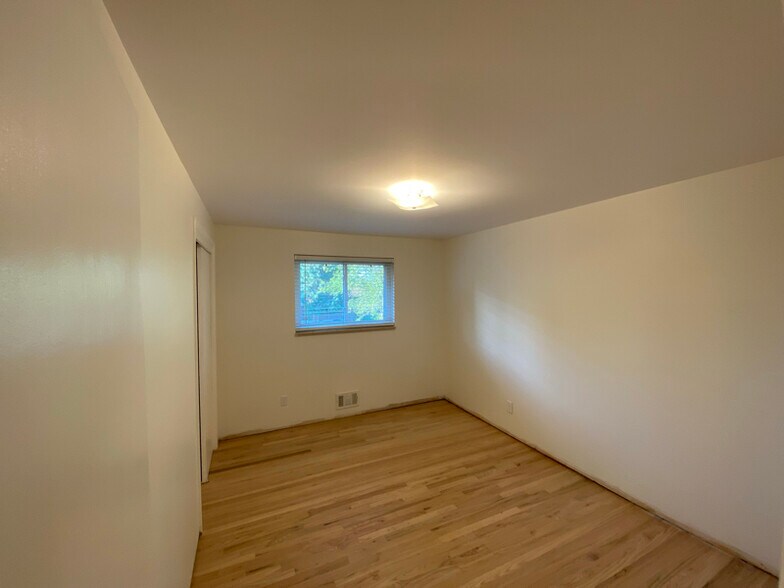 Building Photo - 50 E Weaver Pl