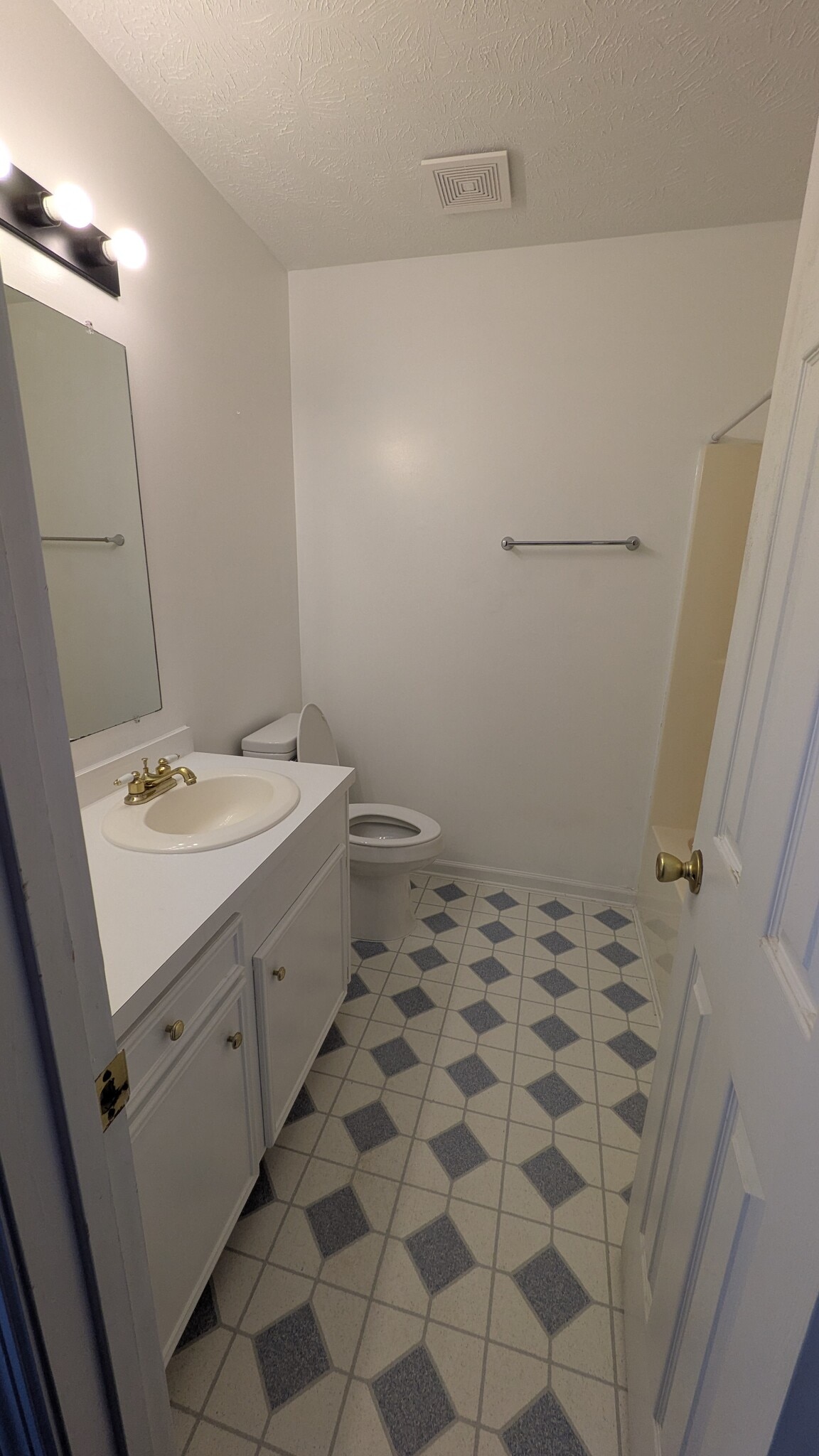 Building Photo - 629 Red Tip Cir