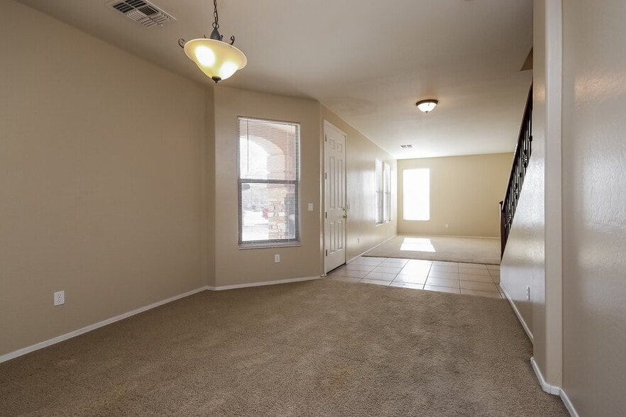 Building Photo - 6890 S Pearl Dr