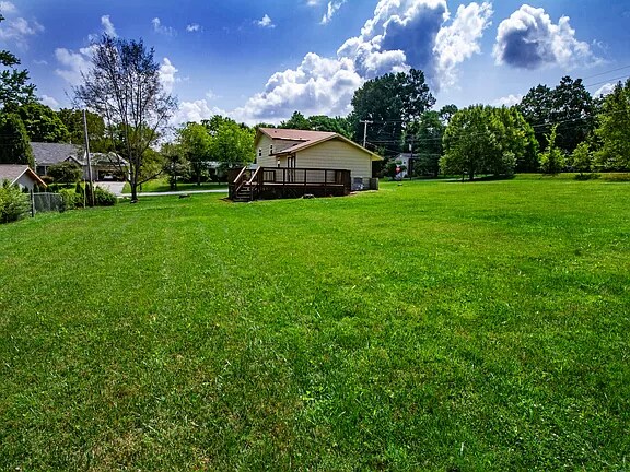 Building Photo - 11001 Roane Dr