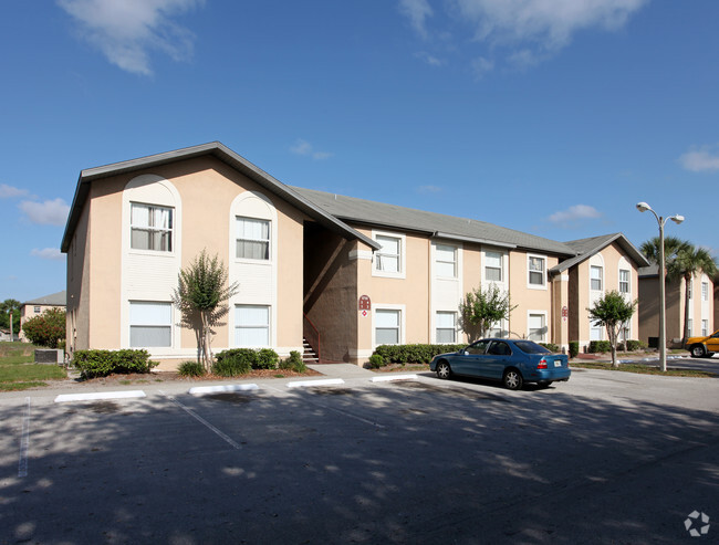 Building Photo - Oak Harbor Apartments