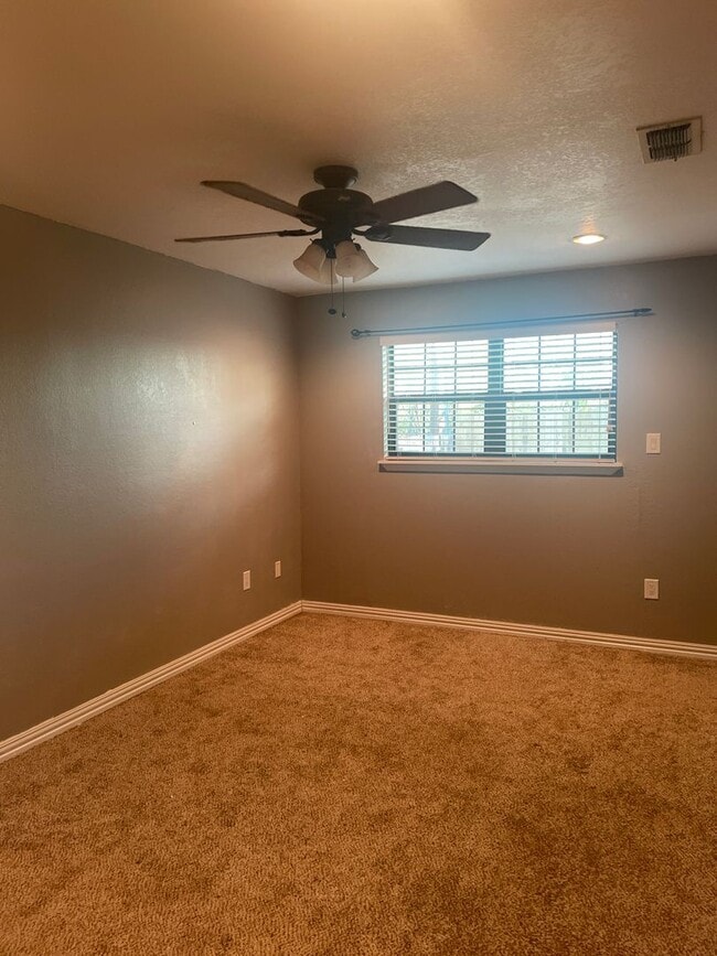 Building Photo - 3 bed 2 bath, Wylie ISD