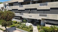 Building Photo - Encino Voltaire