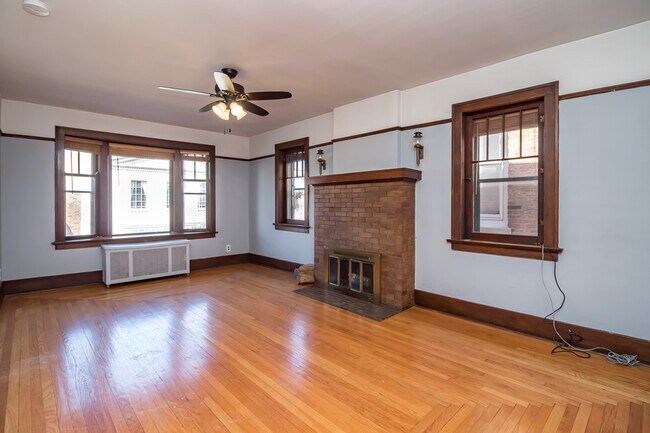 Building Photo - 71 N Williams St