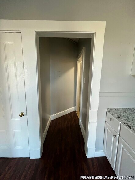 Building Photo - 64 Hollis St