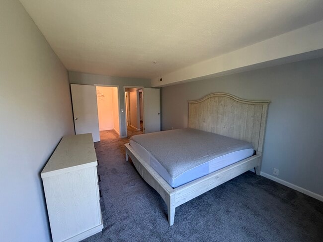 Bedroom - 77 Atterbury Blvd