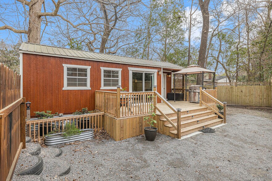 Building Photo - 1215 Wimbee Dr