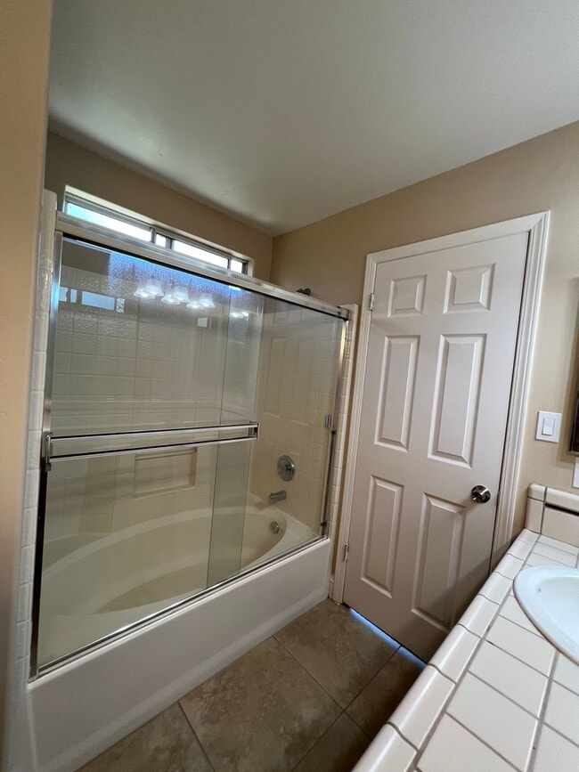 Building Photo - 5504 Pine Canyon Dr