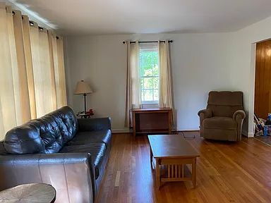 Building Photo - Close to town of Clarksville.   Partially furnished.  Grass cutting included.