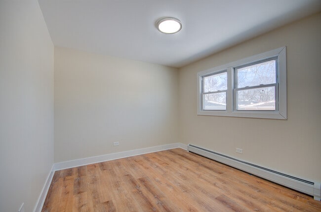 Building Photo - 18634 Bernadine St