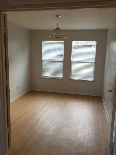 Building Photo - 839 Autumn Point Ln