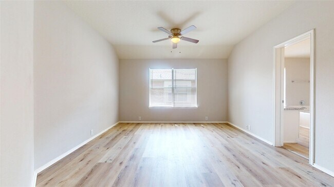 Building Photo - 1103 Sun Prairie Dr