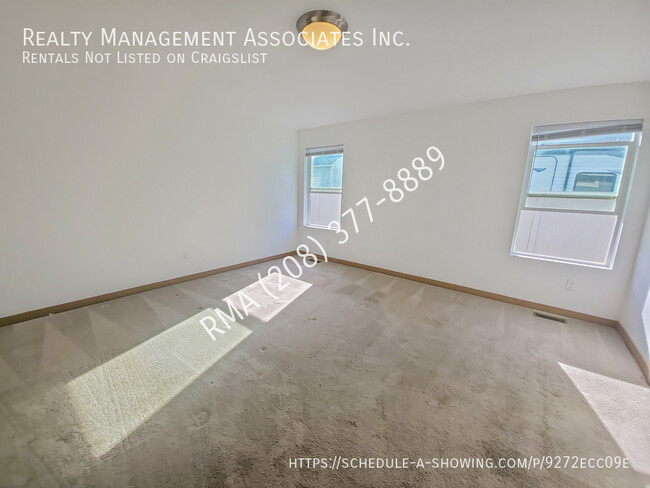 Building Photo - 6810 S Nordean Ave