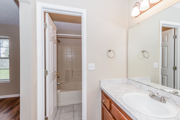 Building Photo - 2963 Waters View Cir