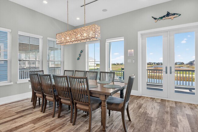 Building Photo - 3815 Seabreeze Ln