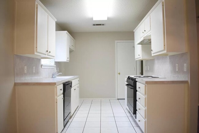 Building Photo - Coming Soon!  Awesome 2 Bedroom Home in South Lubbock!