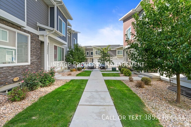 Building Photo - 15524 Trumpet Ln