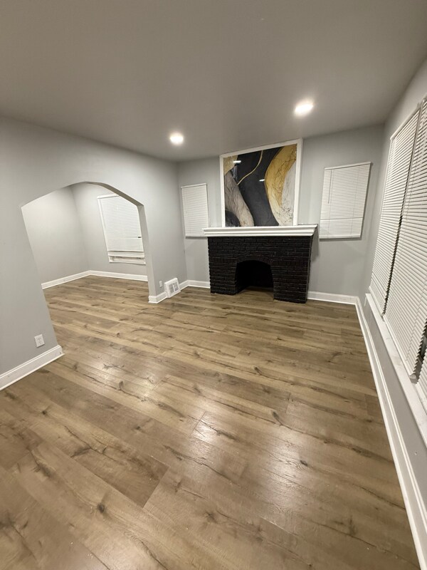 Building Photo - 15895 Kentucky St