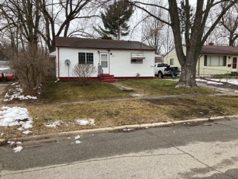 Primary Photo - 2719 Plainfield Ave